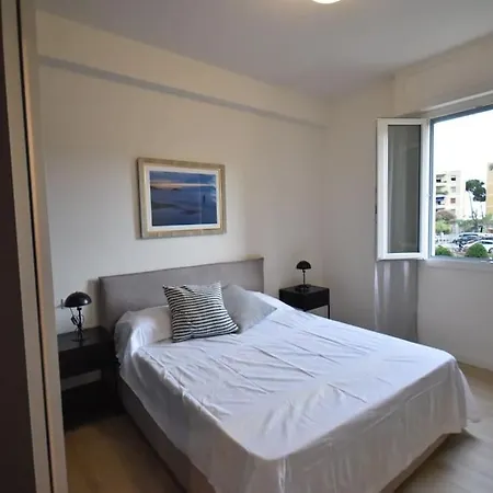 Bianca A Pochi Passi Dal Mare Private Parking Apartment San Lorenzo al Mare