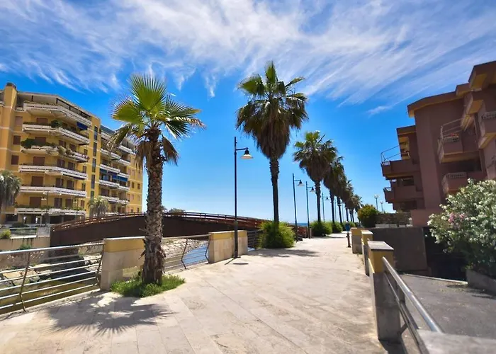 Bianca A Pochi Passi Dal Mare Private Parking Apartamento San Lorenzo al Mare