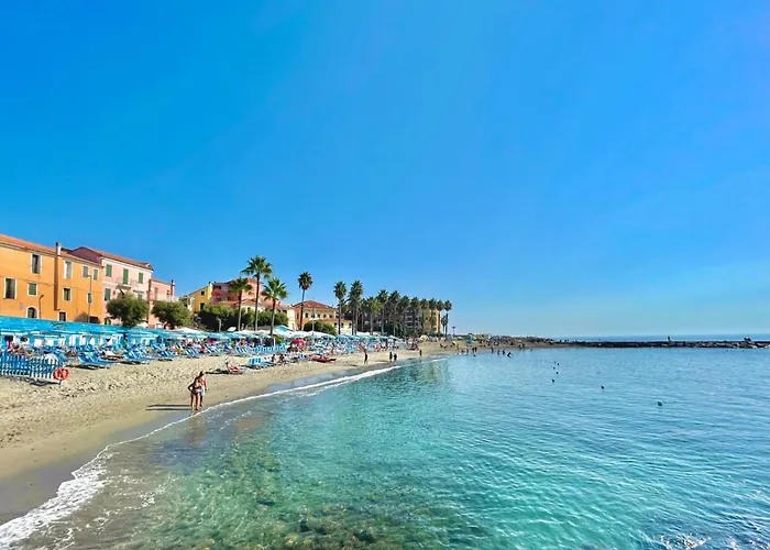 Bianca A Pochi Passi Dal Mare Private Parking